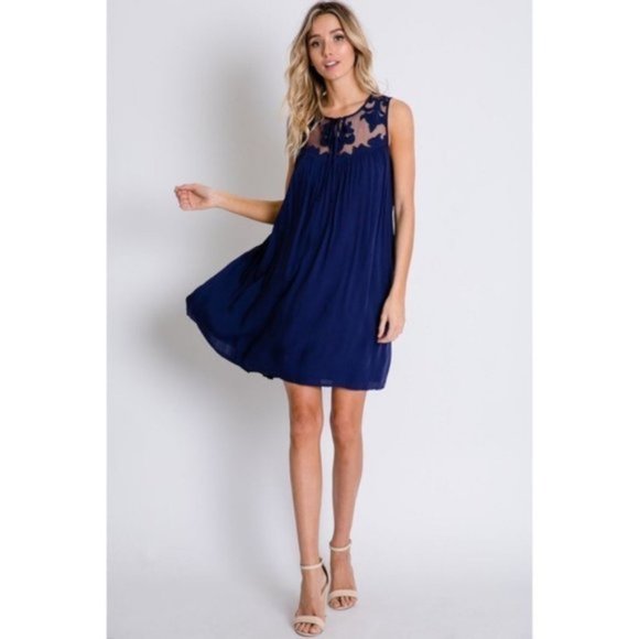 Davi & Dani Mesh Laced Sleeveless Dress NWT - Picture 4 of 12